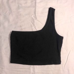 Asymmetrical black cropped tank